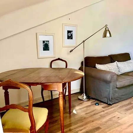 Studio Au Palais De Provence Apartment *